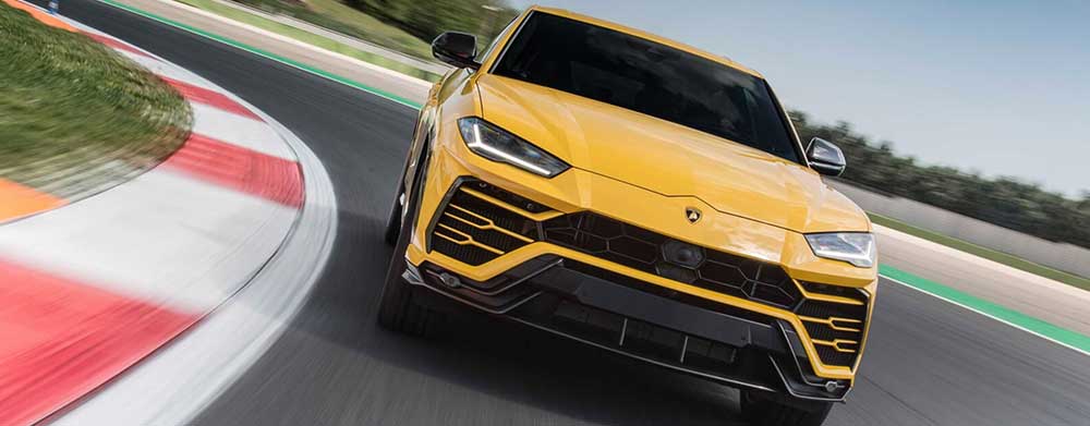 Lamborghini Urus amarillo 