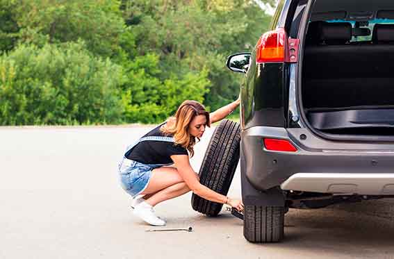 cómo cambiar una llanta en 7 pasos.