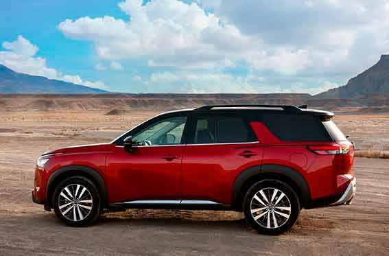 nissan-pathfinder-2022-exterior-lado