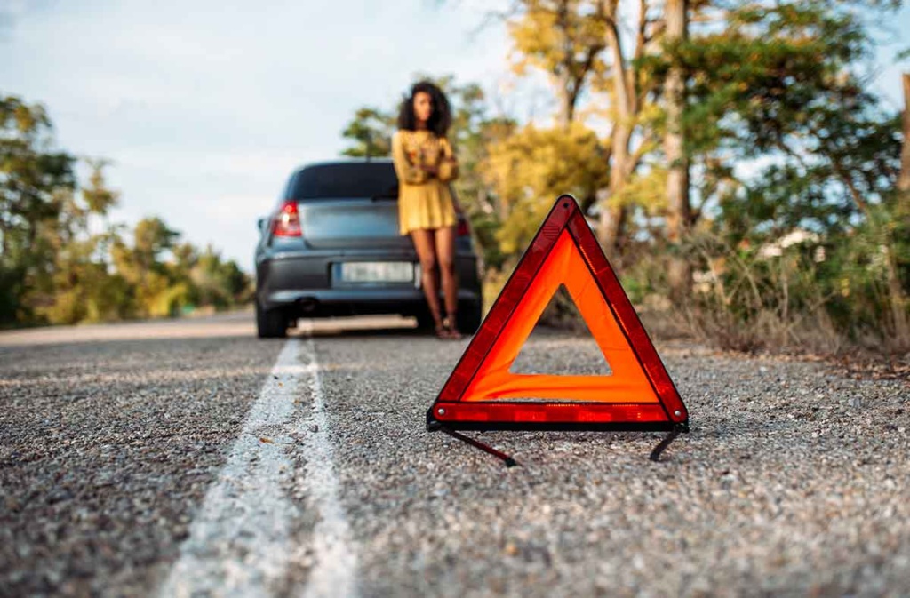 cuidado-lo-que-debes-tener-en-cuenta-al-detenerte-en-la-carretera