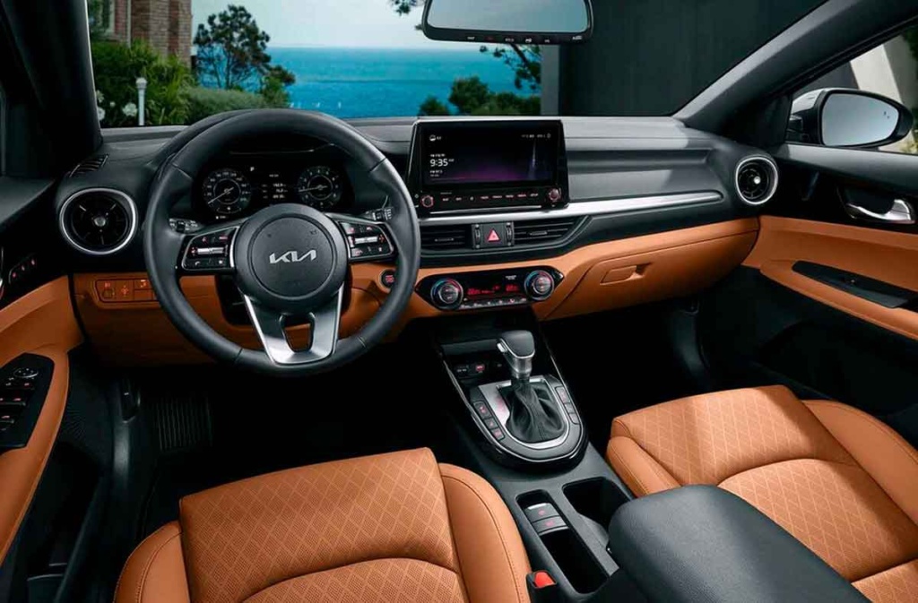 kia-forte-2022-primeras-imagenes-interior