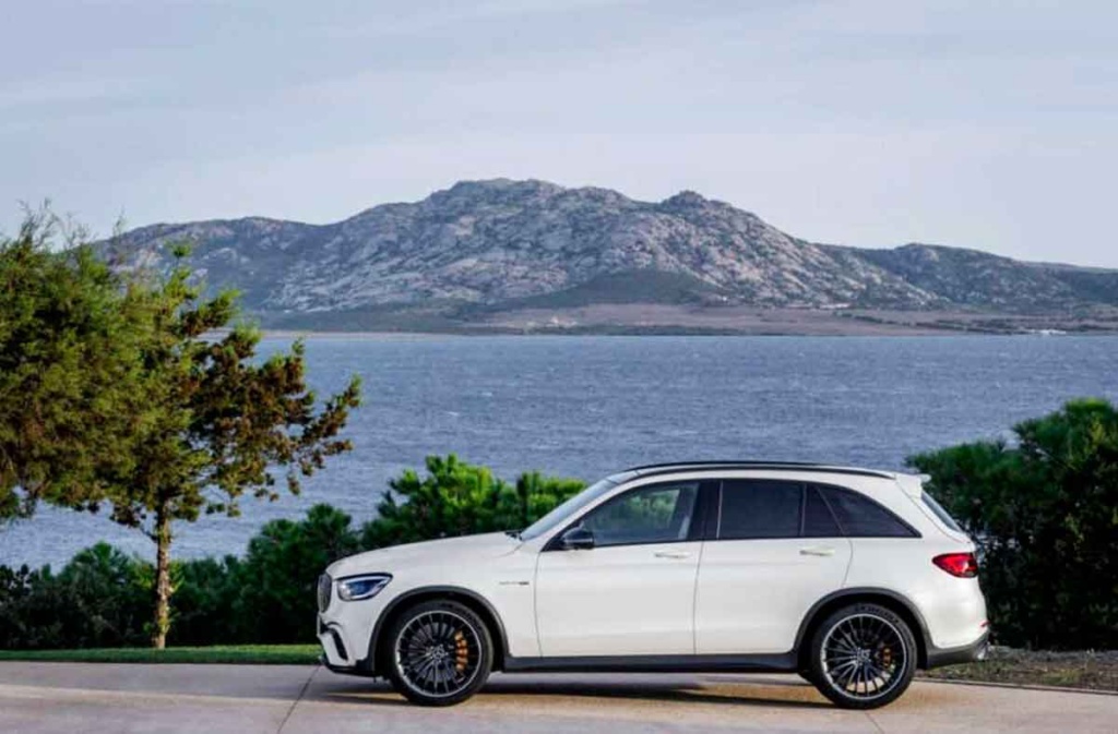 mercedes-benz-amg-glc-63-s-2022