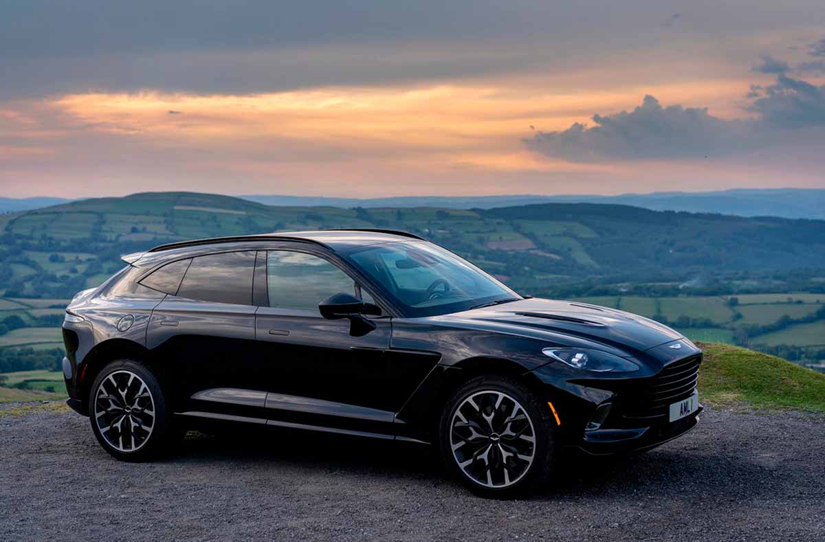 Aston Martin, estilo y elegancia en un SUV deportivo