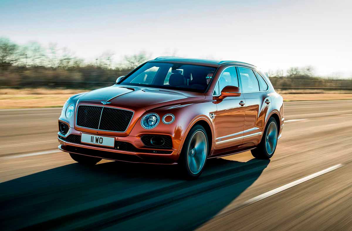 El Bentley es el SUV más rápido del mundo, acercándose a los 310 km/h