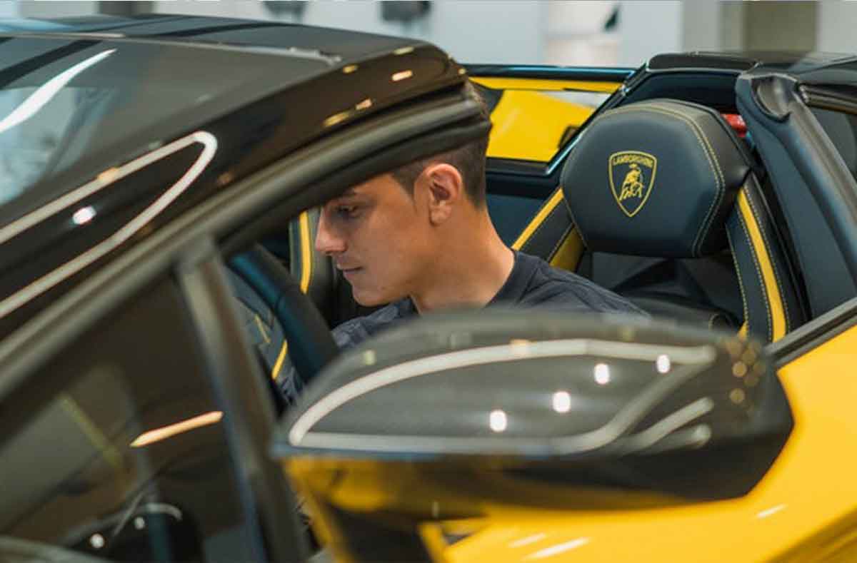 el-lamborghini-de-paulo-dybala-video