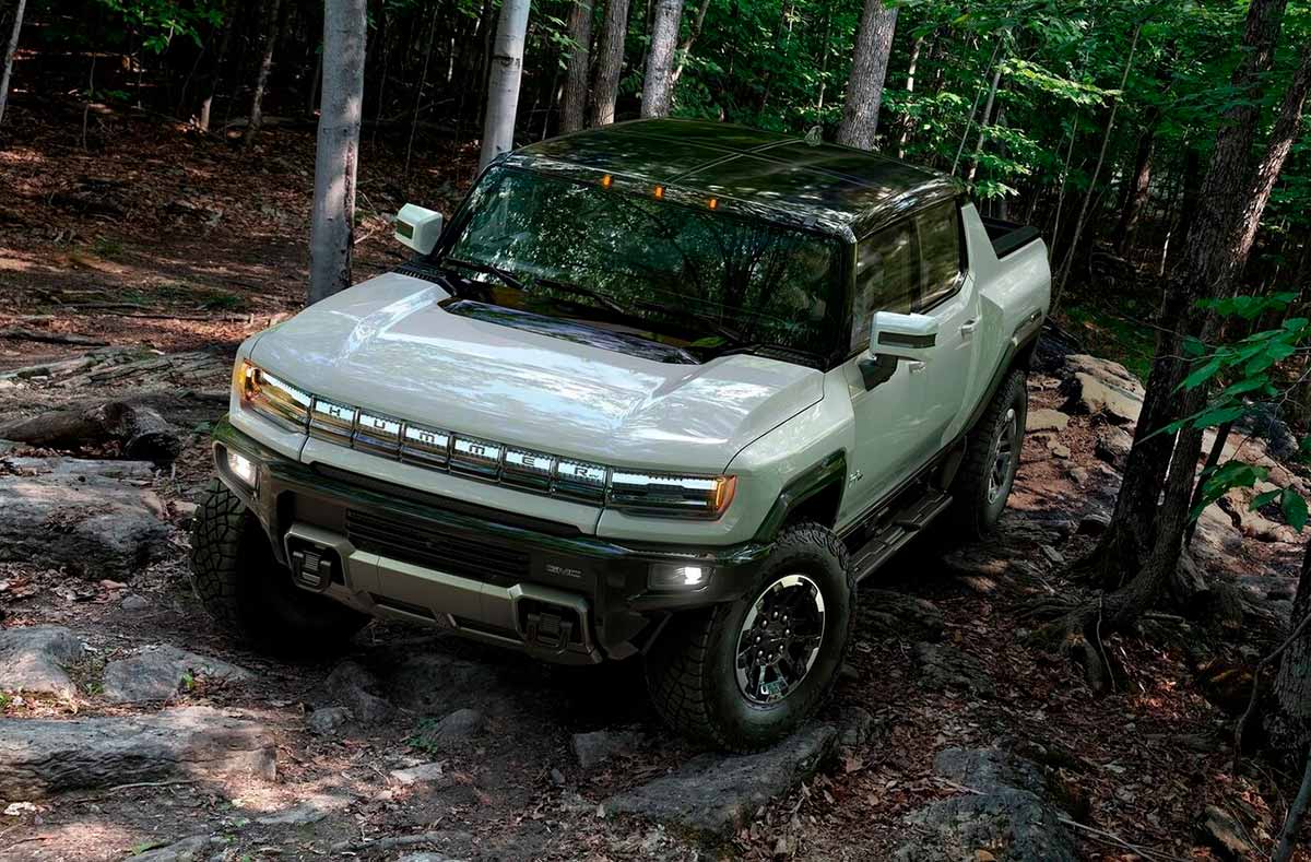 gmc-hummer-ev-camioneta-exterior-adelante