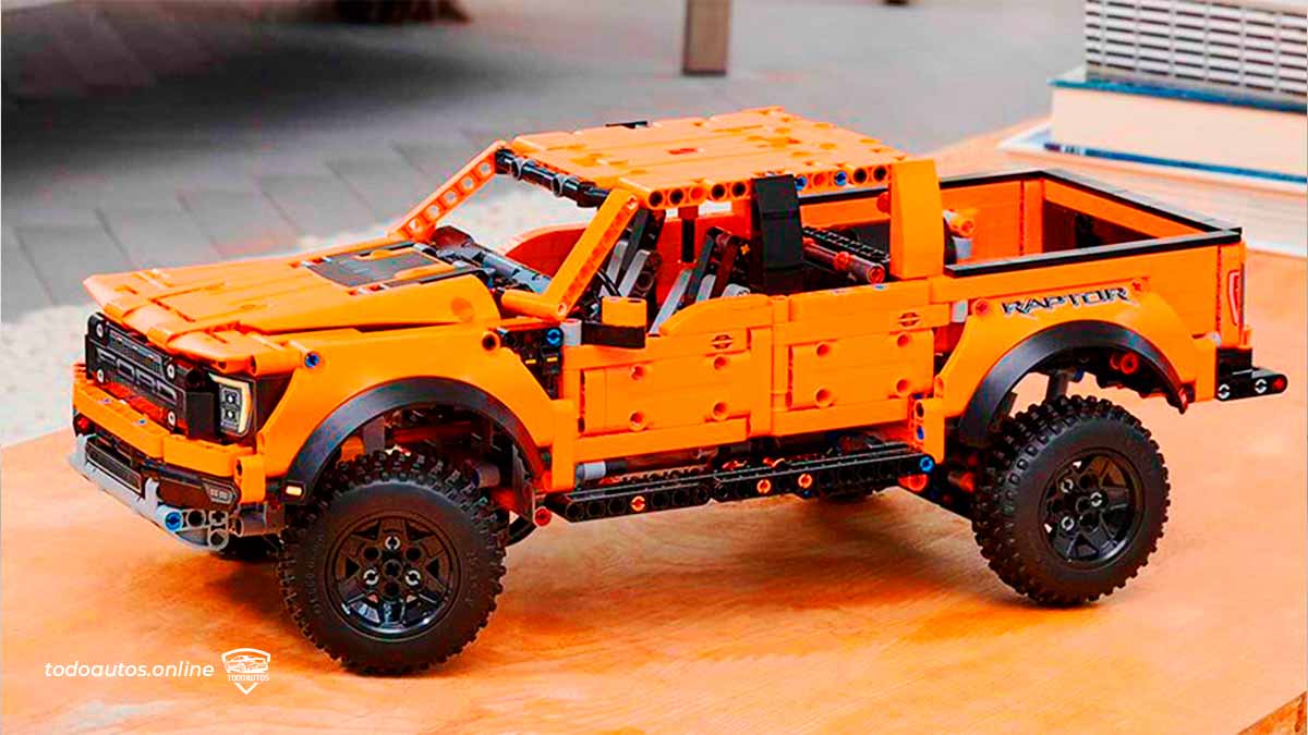 ford-f-150-raptor-lego-technic-llega-al-nuevo-catalogo