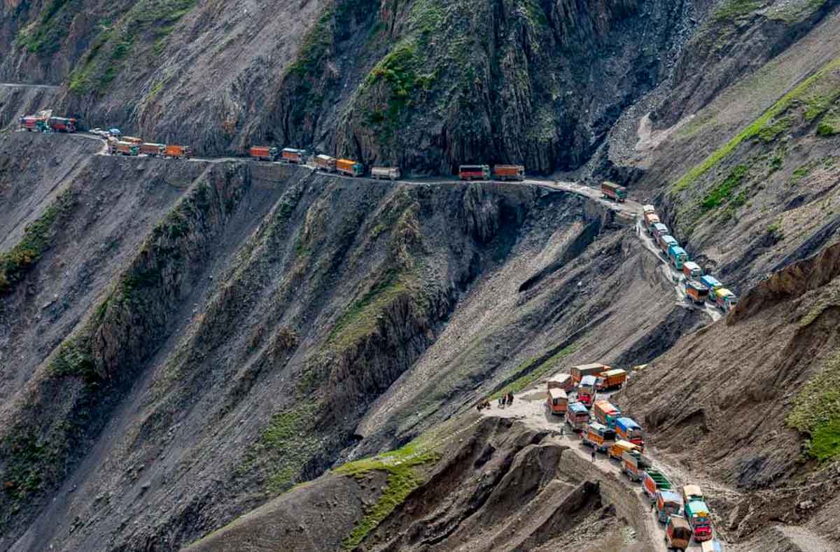 las carreteras mas peligrosas. El pase Zoji La, India.