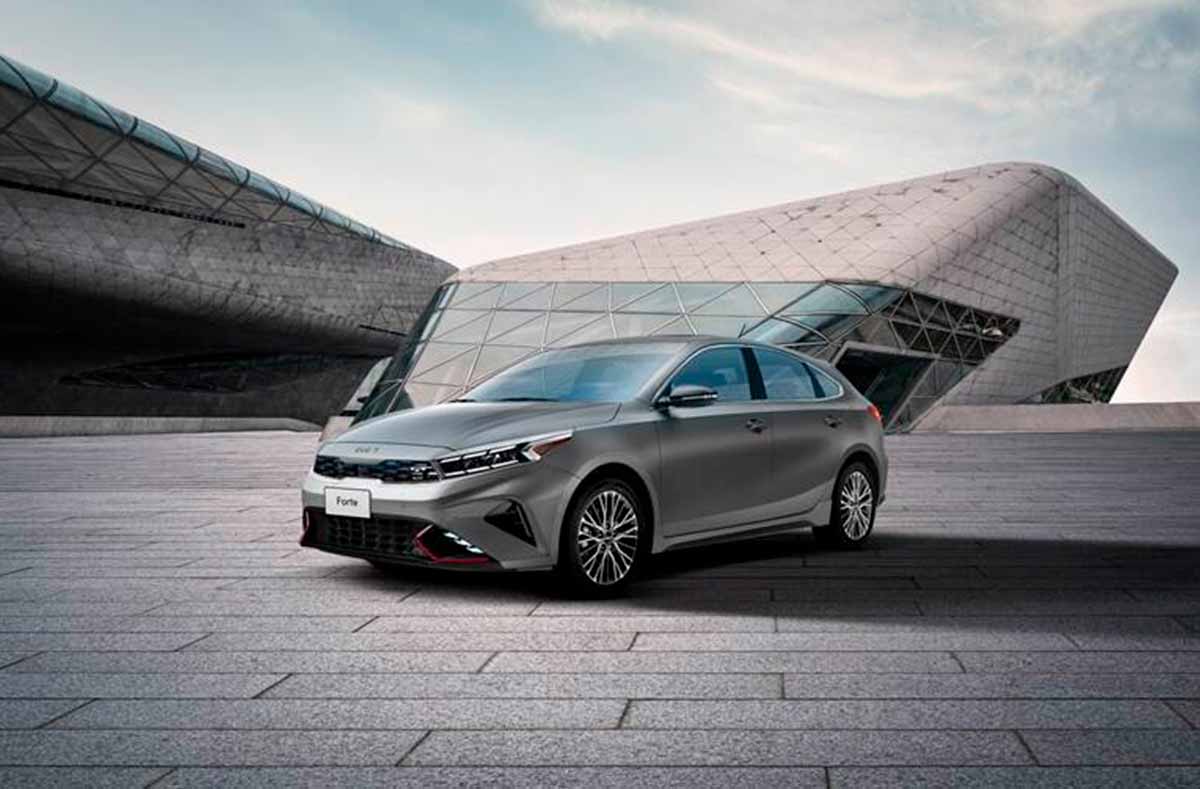 kia-forte-hatchback-2022-precio-y-versiones-en-mexico