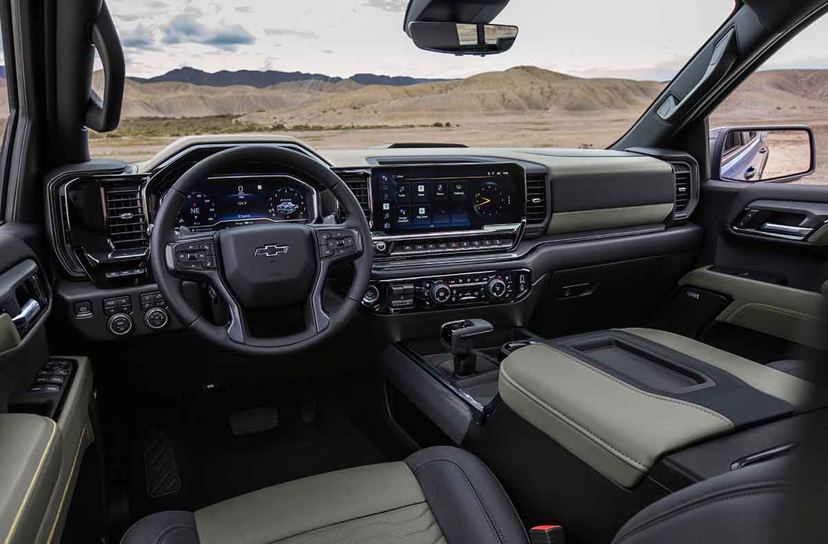 interior de la Chevrolet Silverado ZR2 2022 características de la pick-up todoterreno
