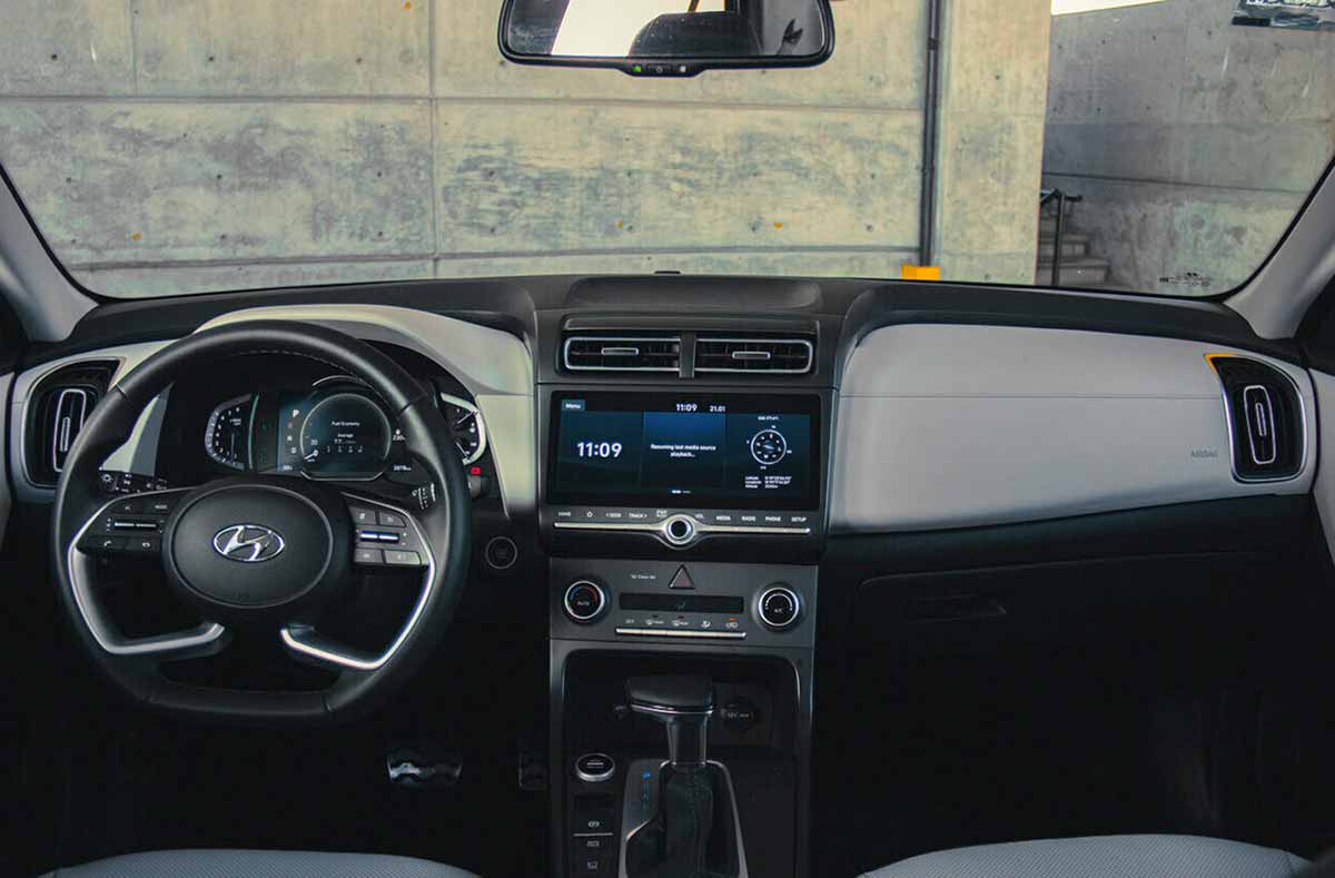 interior del creta grand 2022