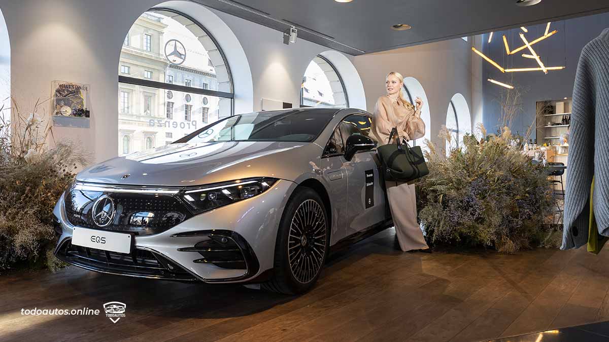 Mercedes-Benz y FEAC llegan a un acuerdo y crean las bases para introducir el modelo de agencia en Europa