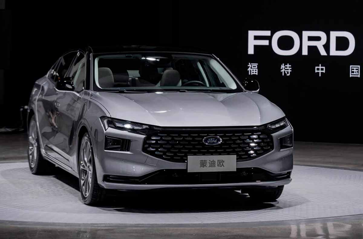 Ford Fusion 2023 se presenta en China