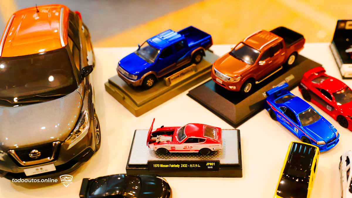 Fans de los autos miniaturas de Nissan